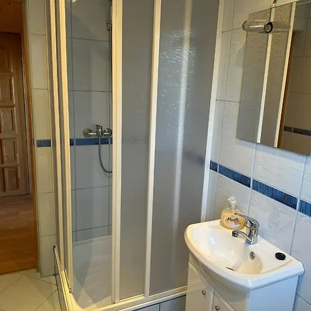 Πανσιόν Janina *