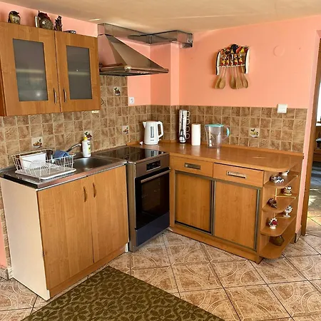 Janina Πανσιόν