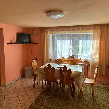 Janina Πανσιόν